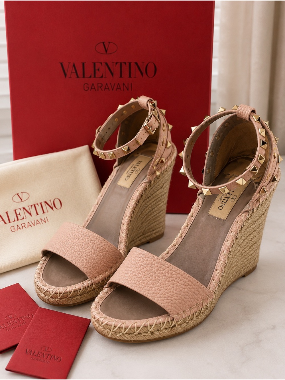 VALENTINO GARAVANI AUTHENTIC blush pink rockstud espadrills. ORIGINAL PACKAGING